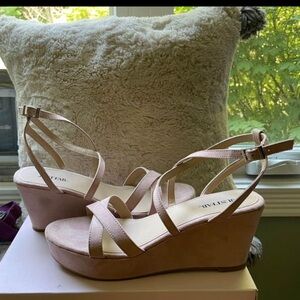 Pink blush size 9.5 wedge sandal